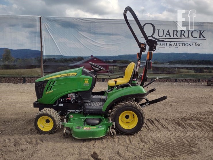 john-deere-1023e-image-1