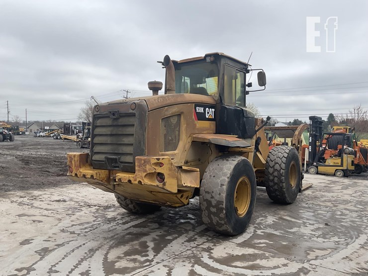 2015-caterpillar-938k-image-4