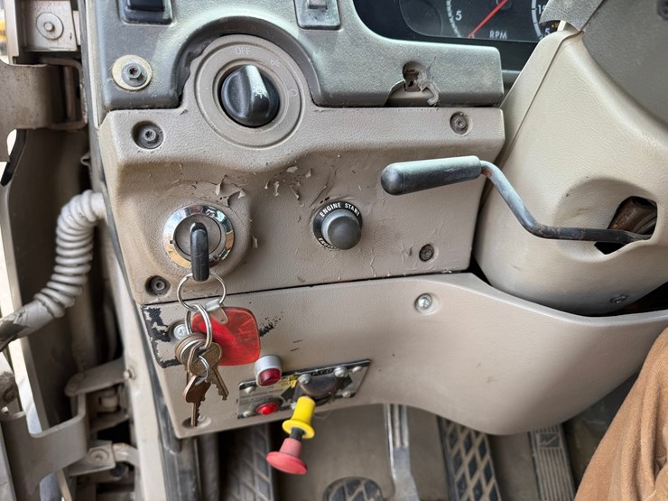 #6443-•-2003-sterling-boom/crane-truck-image-77