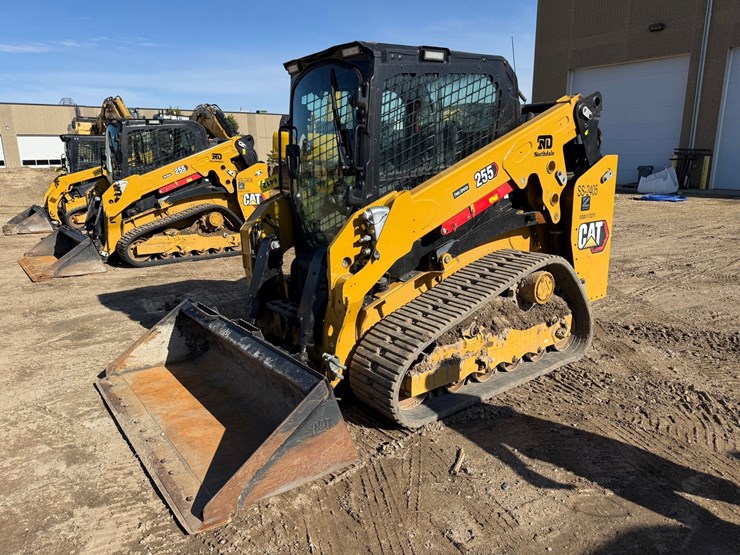 caterpillar-255-image-1