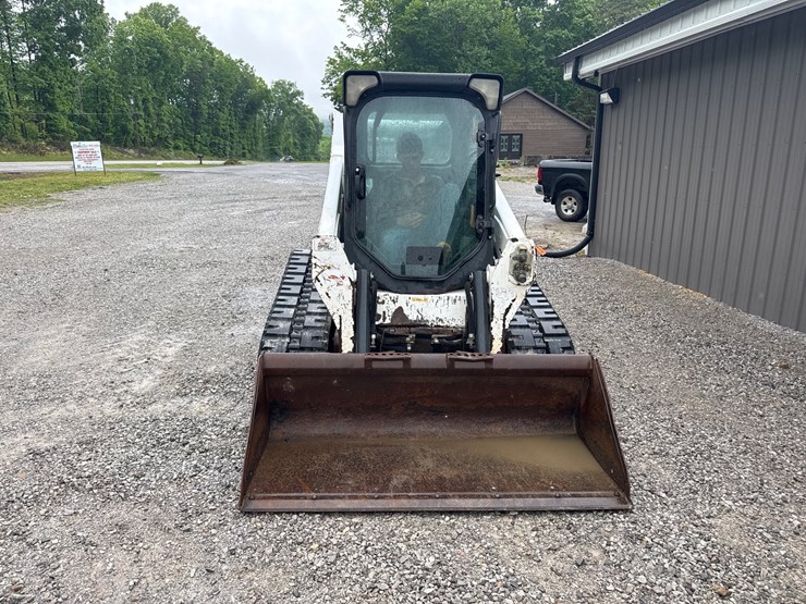 2014-bobcat-t590-image-3