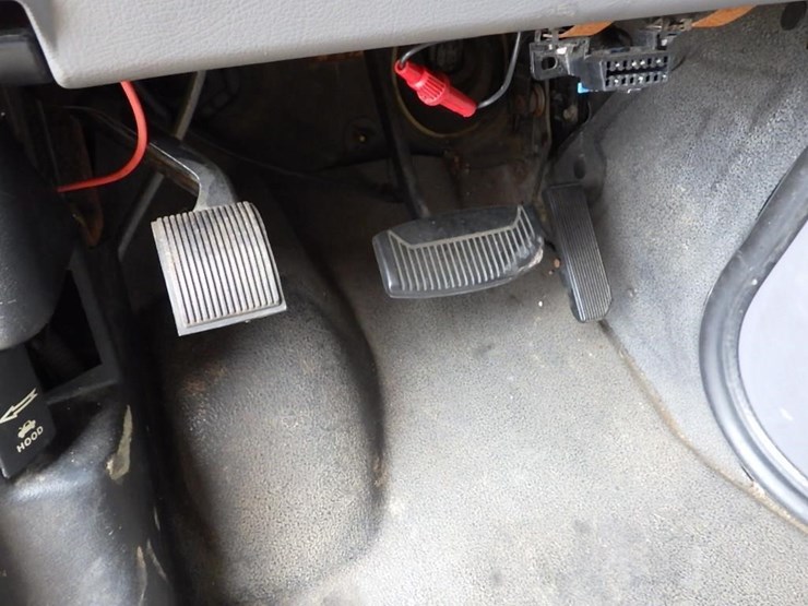 2000-ford-2000-image-24