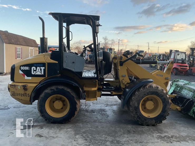 2015-caterpillar-908h2-image-5
