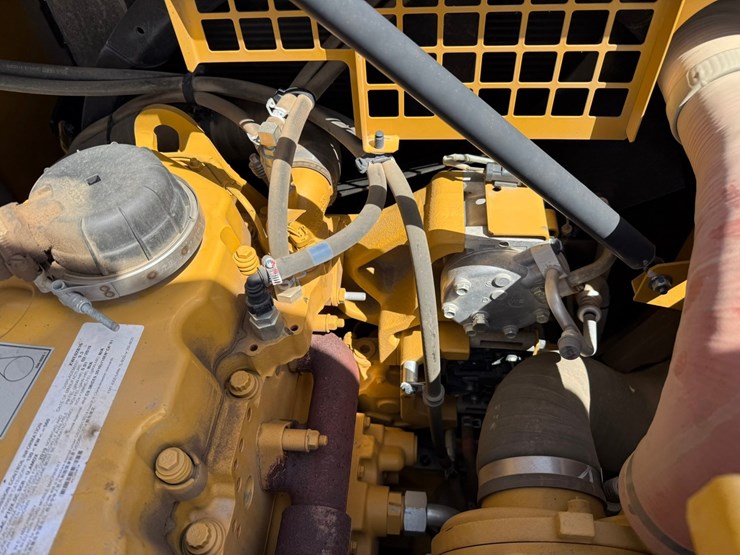caterpillar-336-image-39