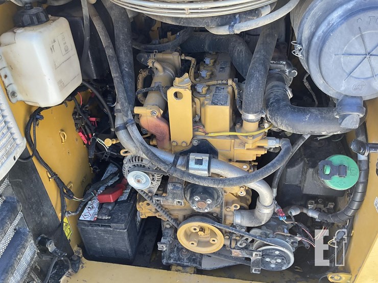 2014-caterpillar-289d-image-17