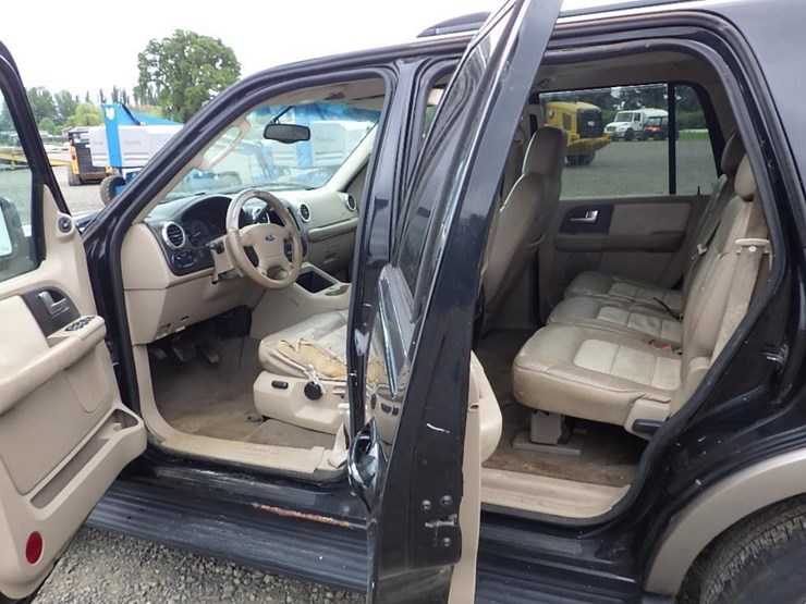 2003-ford-expedition-image-25
