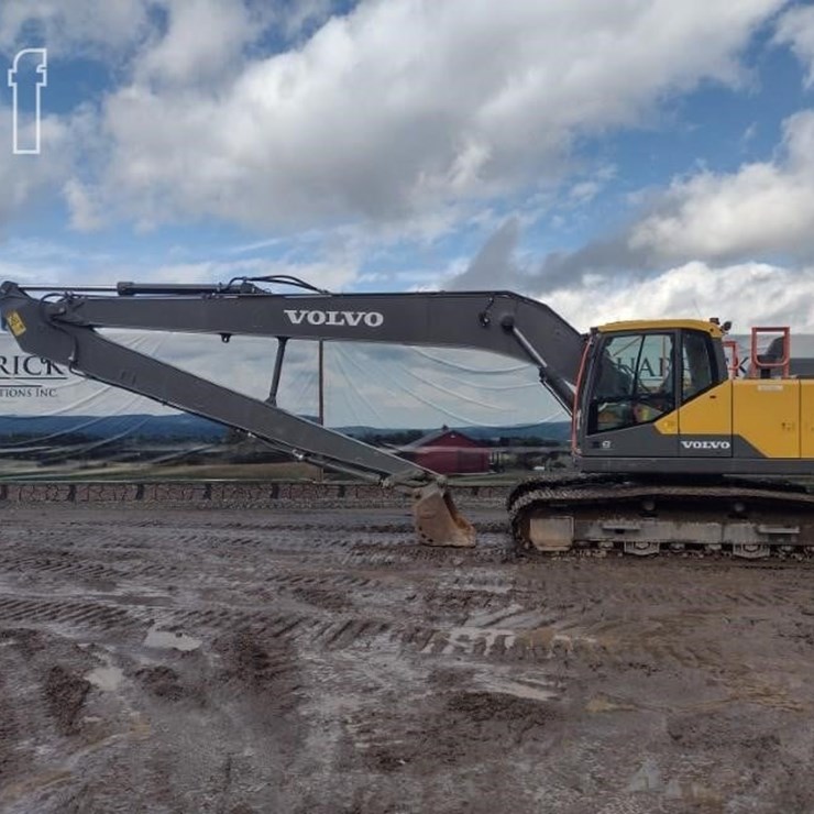 2020 VOLVO EC220E LR