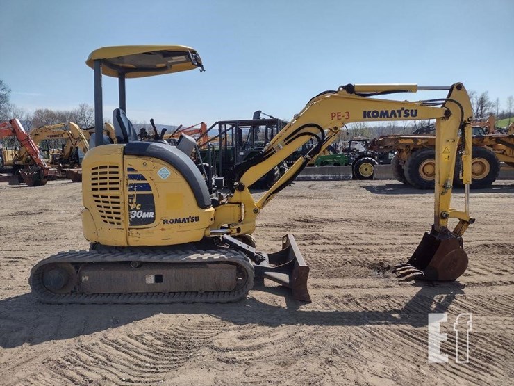2020-komatsu-pc30mr-5-image-3