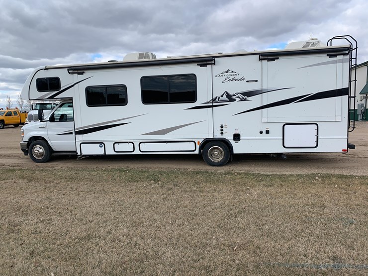 2024-east-to-west-entrada-motorhome-image-8