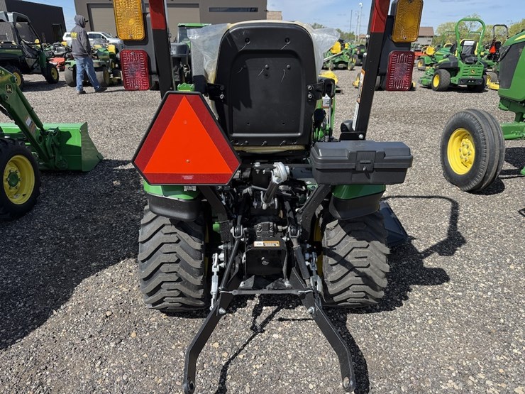 john-deere-1025r-image-5
