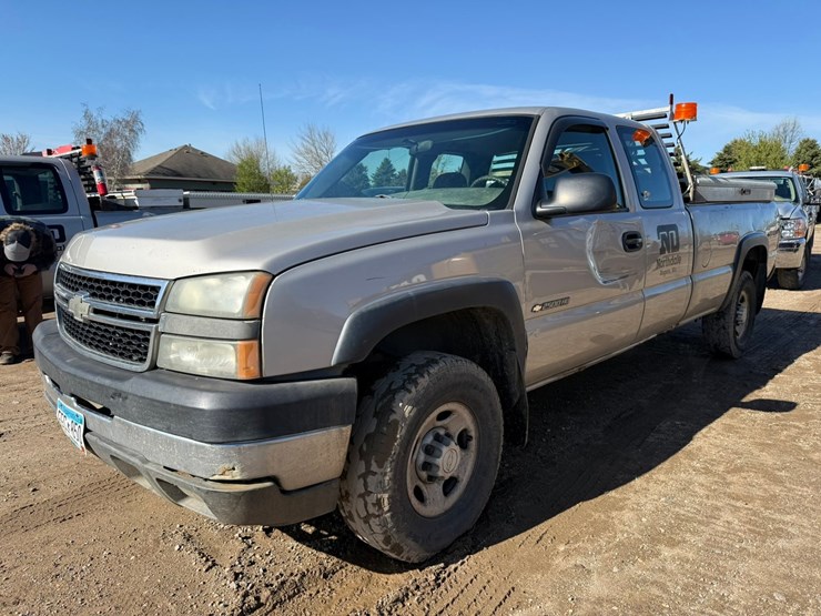2006-chevrolet-2500-image-1