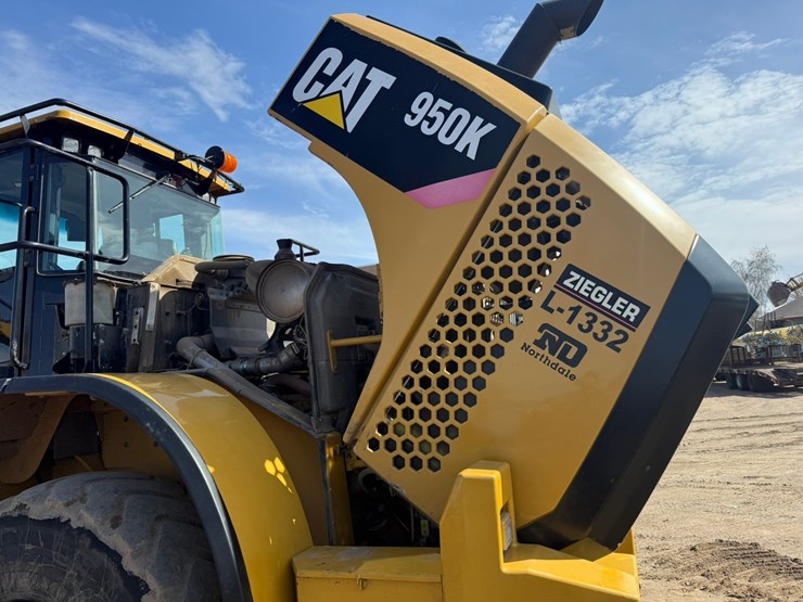2013-caterpillar-950k-image-69