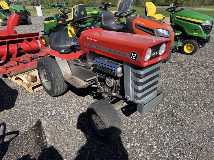 massey-ferguson-12-image-3
