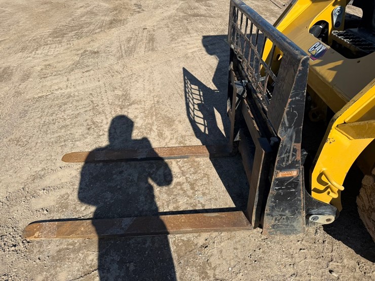 caterpillar-242d3-image-9