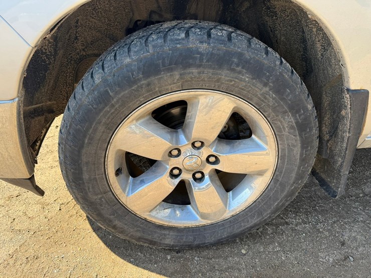 2016-dodge-1500-image-44