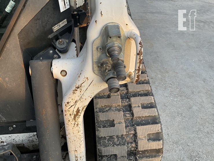 2022-bobcat-t76-image-13