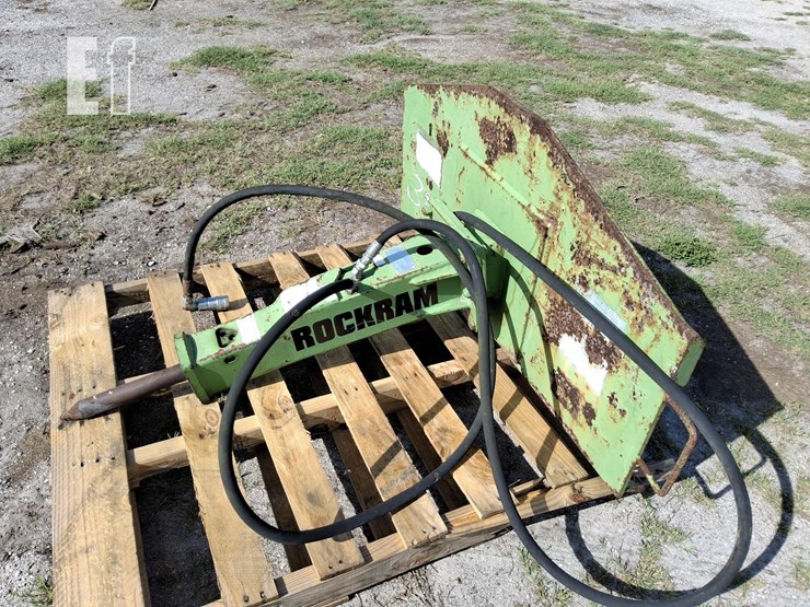 2015-rockram-skid-steer-hammer-breaker-sl1018-image-2