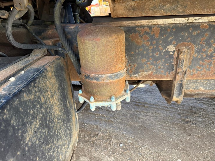 1993-ford-l8000-image-27