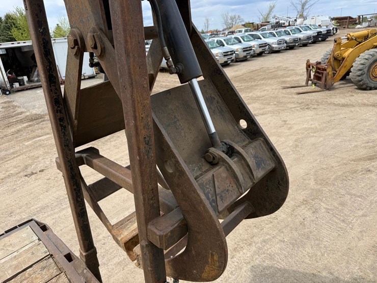 #6443-•-2003-sterling-boom/crane-truck-image-51