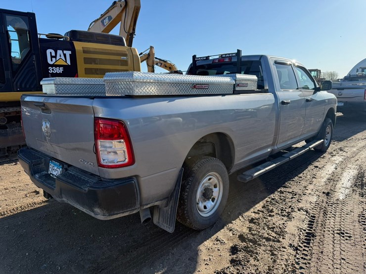 2021-dodge-2500-image-5