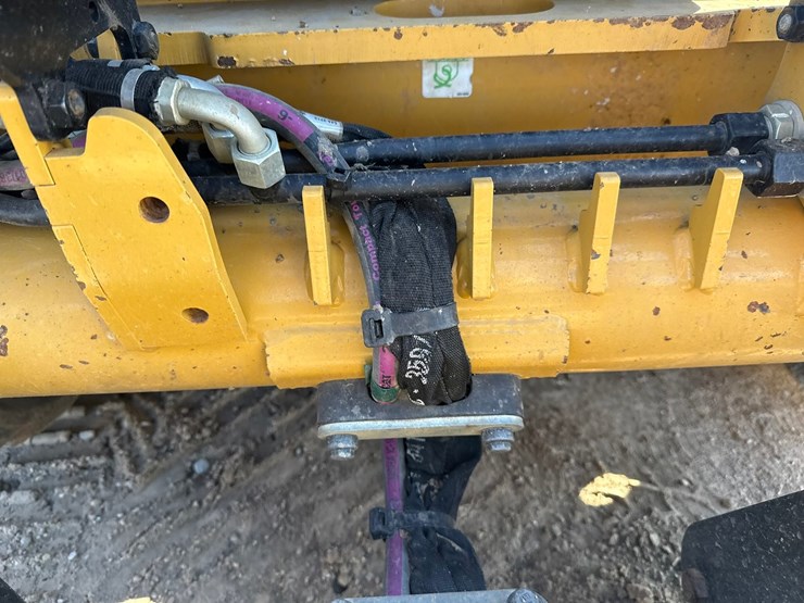 caterpillar-255-image-14