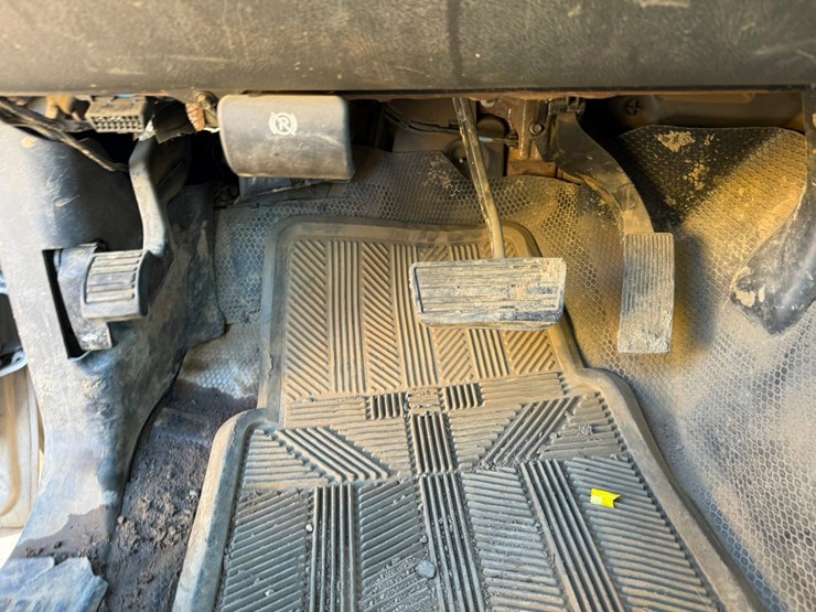 2006-chevrolet-2500-image-42