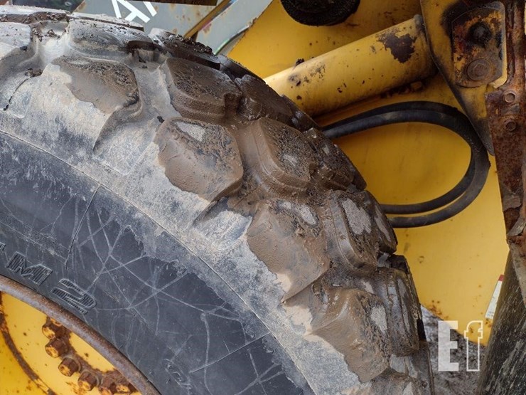 komatsu-wa180-3-image-20