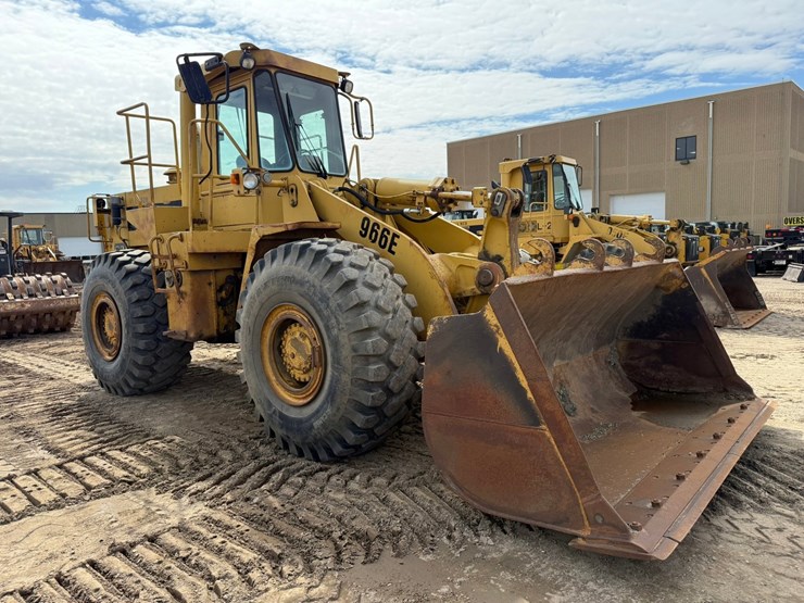 caterpillar-966e-image-7