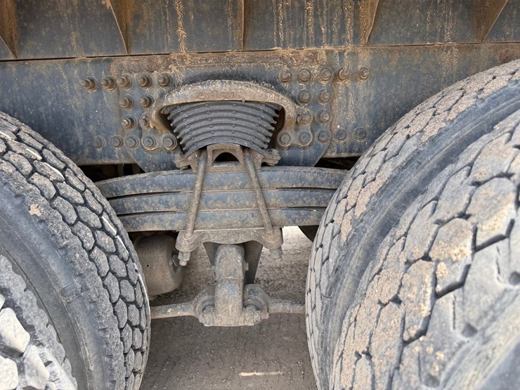 #6443-•-2003-sterling-boom/crane-truck-image-85