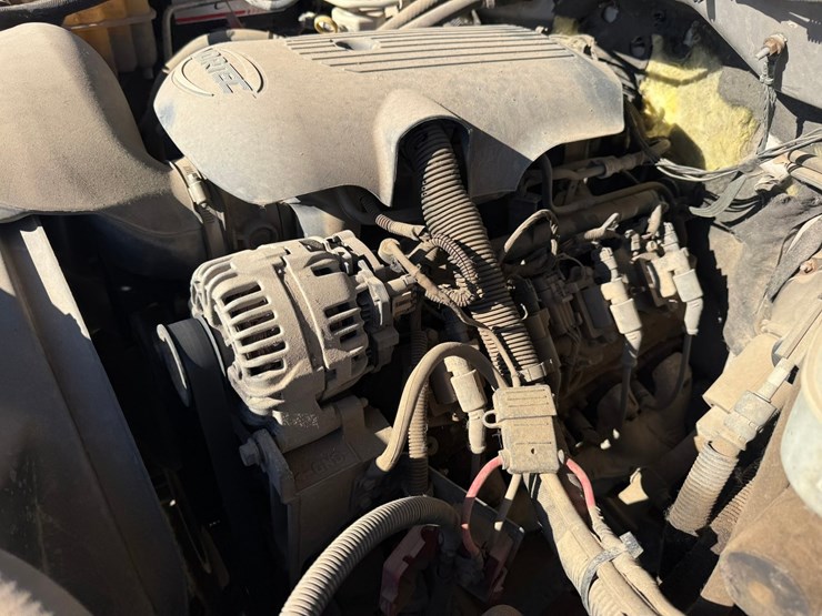 2006-chevrolet-2500-image-16
