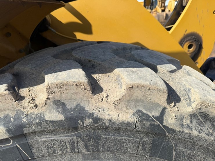 2013-caterpillar-950k-image-110