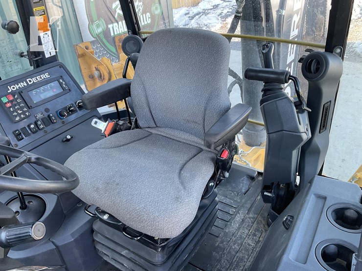 2016-deere-310sl-hl-image-11
