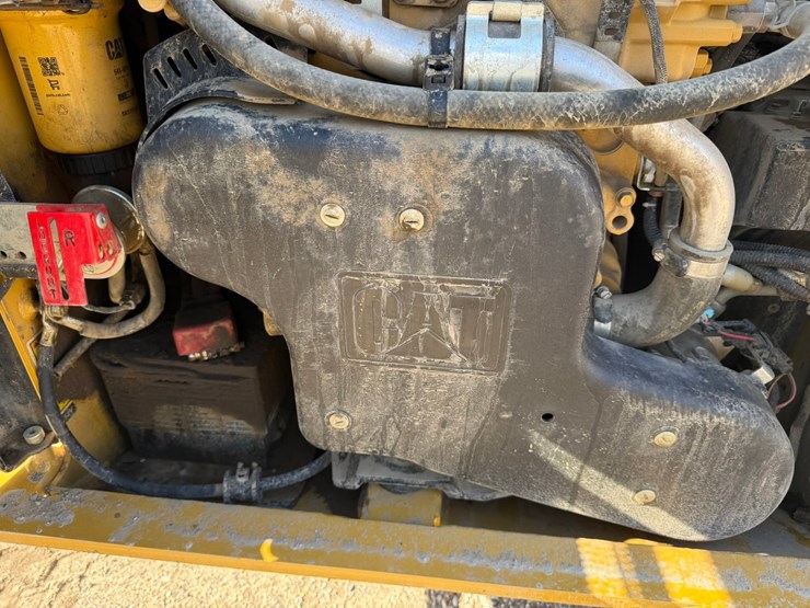 caterpillar-242d3-image-32