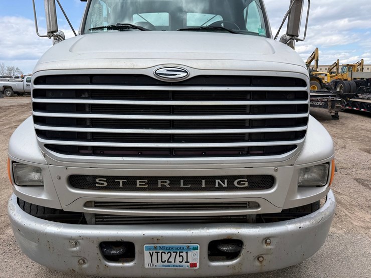 #6443-•-2003-sterling-boom/crane-truck-image-10