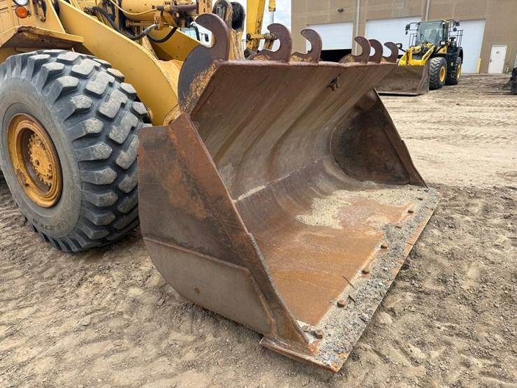 caterpillar-966d-image-10
