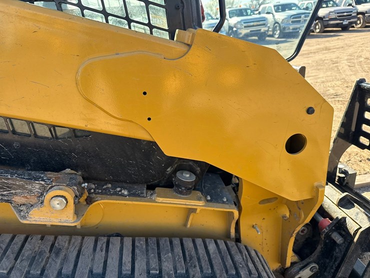 caterpillar-255-image-23