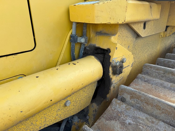 2014-komatsu-d51pxi-image-19