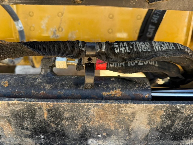 caterpillar-242d3-image-13