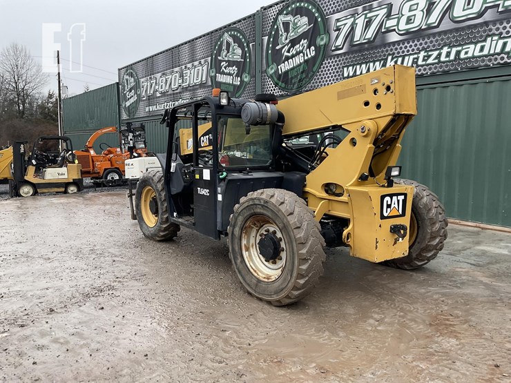 2014-caterpillar-tl642c-image-2