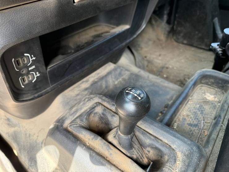 2021-dodge-2500-image-41