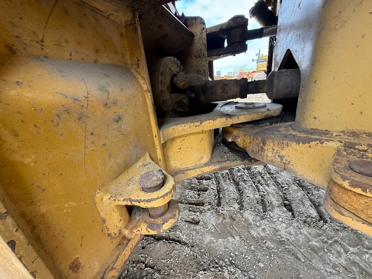 caterpillar-966e-image-39