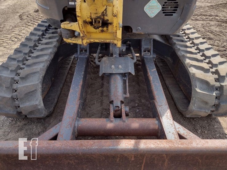 2012-new-holland-e27b-image-21