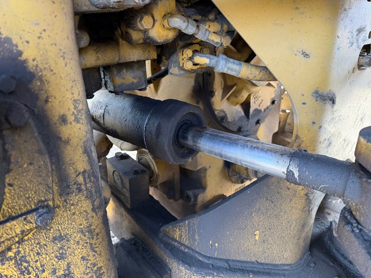 caterpillar-966e-image-64