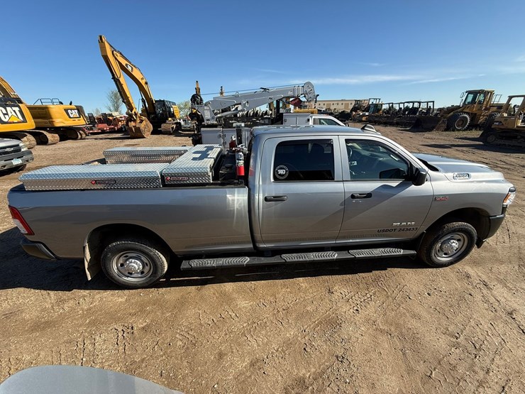 2021-dodge-2500-image-6
