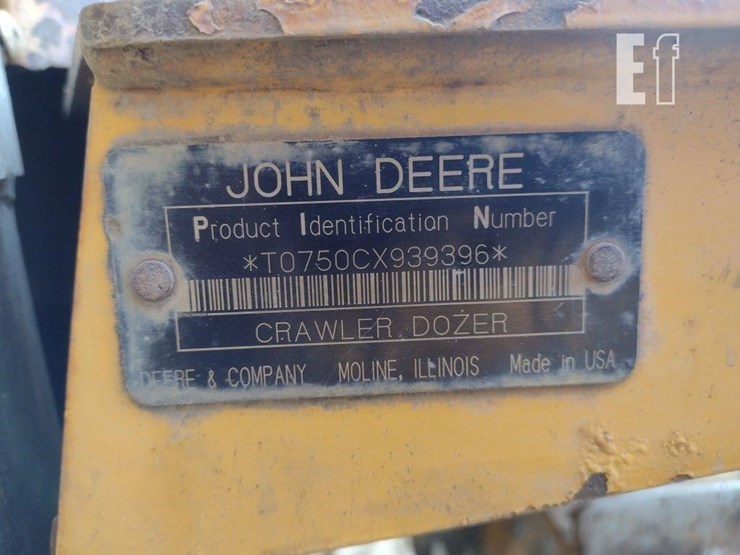 2004-deere-750c-lt-image-5