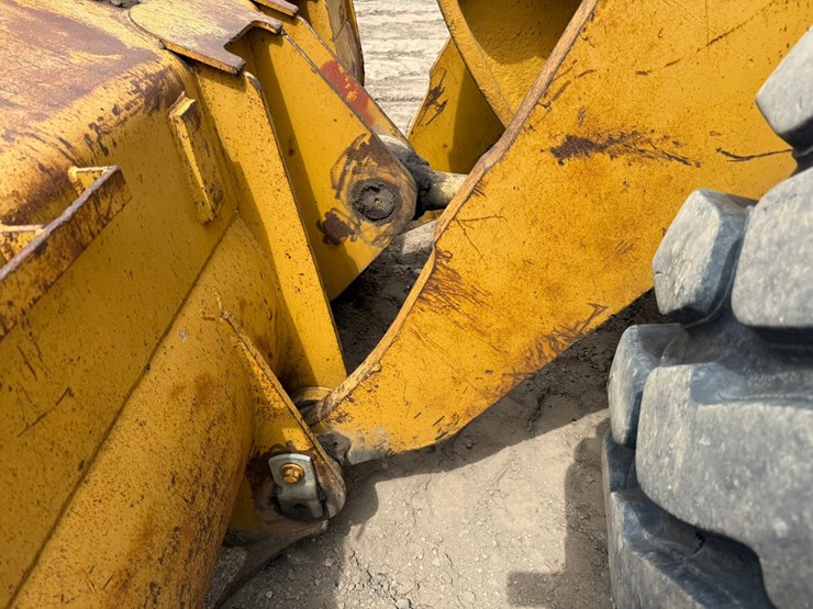 caterpillar-966d-image-20