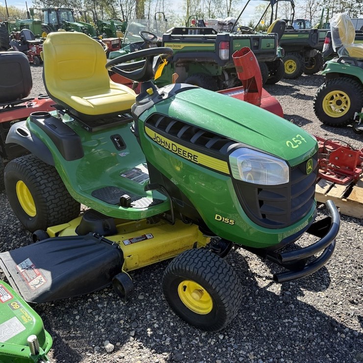 JOHN DEERE D155
