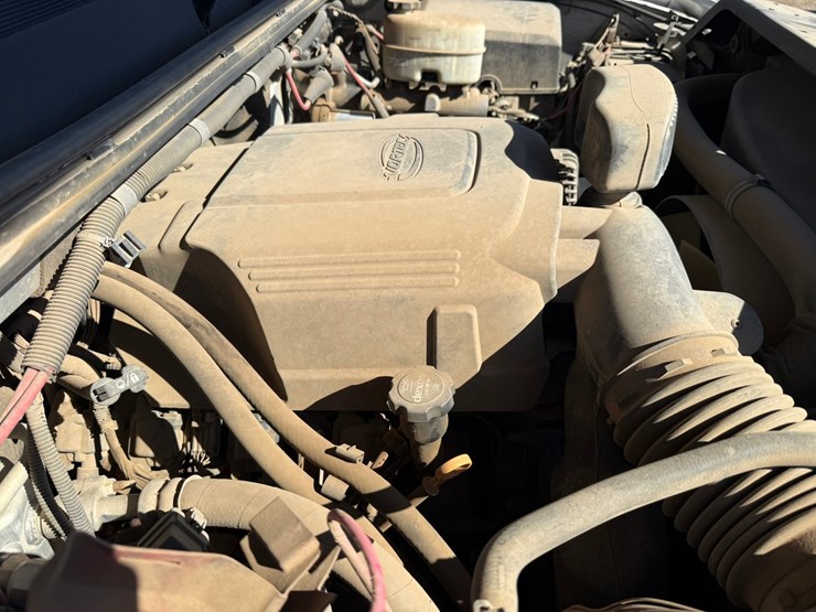 2013-chevrolet-2500-image-13