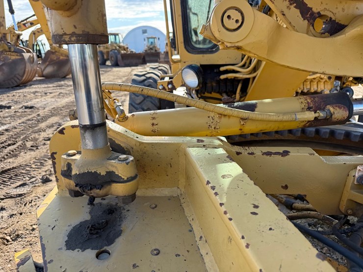 caterpillar-140g-image-15
