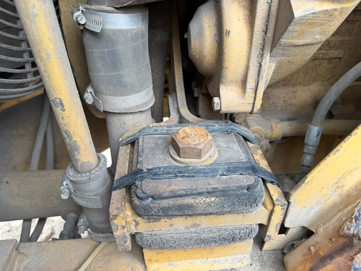 caterpillar-966d-image-73